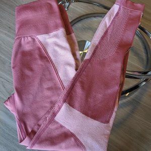 Pink Demi Lovato Fabletics Legging